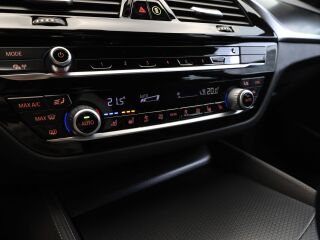 BMW 530 E X-Drive M-Sportpakett 2.0 215кВ