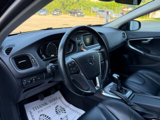Volvo V40 Facelift SUMMUM 2.0 D2 88kW