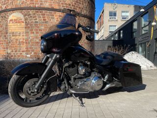 Harley-Davidson Street Glide V2