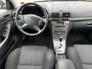 Toyota Avensis 1.8 95кВ