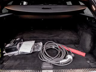 Mercedes-Benz E 300 de 4-Matic AMG-Line Night Package 2.0 225кВ