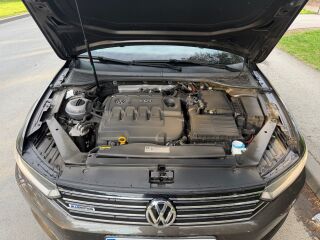 Volkswagen Passat BlueMotion 1.6 R4 TDI 88kW