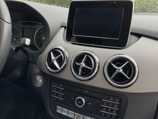 Mercedes-Benz B 180 1.5 80kW