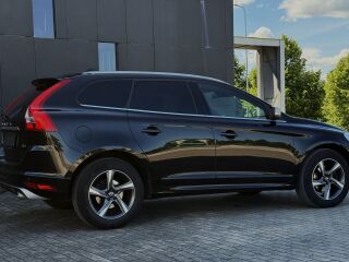 Volvo XC60 R-DESIGN FFD 140kW