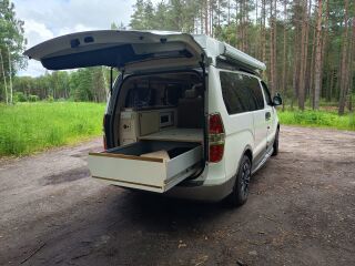 Hyundai Grand Starex camper 2.5 125kW