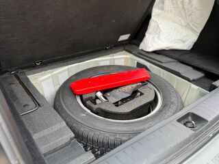 Subaru Outback Premium Edition 2.5 121кВ