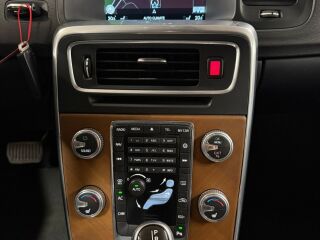 Volvo V60 Cross Country Summum 2.0 110kW