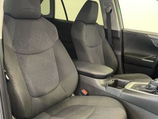 Toyota RAV4 Luxury 2.5 Hybrid 131кВ