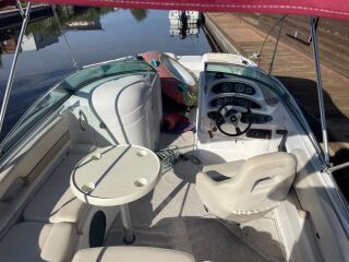 Chris-Craft 232sportdeck 5.7