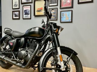 Royal Enfield Classic 350 Dark Stealth Black 15кВ
