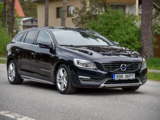 Volvo V60 SUMMUM AWD TWIN ENGINE PLUG IN HYBRID FACELIFT 2.4 162kW