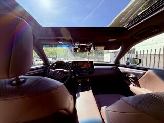 Lexus ES 300h Limited Edition 2.5 160kW