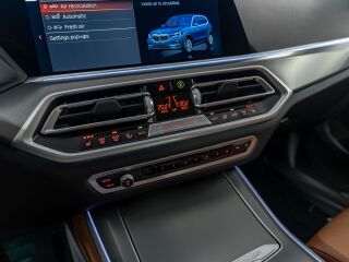 BMW X5 xDrive30d 3.0 210кВ