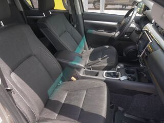 Toyota Hilux 2.4 110кВ