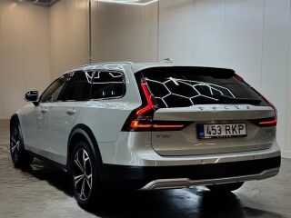 Volvo V90 Cross Country 2.0 184kW