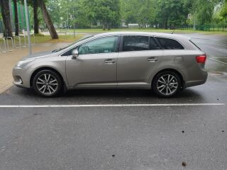 Toyota Avensis Luxury 1.8 108kW