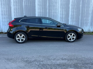 Volvo V40 Facelift SUMMUM 2.0 D2 88kW