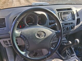 Toyota Hilux 2.5 106kW