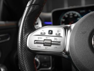 Mercedes-Benz CLA 180 AMG Line 1.4 100kW
