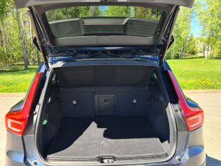 Volvo XC40 Recharge 300кВ