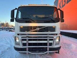 Volvo FM 300 6x6 226kW