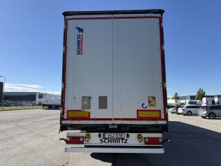 Schmitz Semitrailer Curtainsider Standard