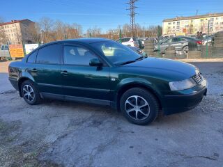 Volkswagen Passat 1.6 R4 74kW