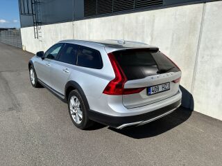 Volvo V90 Cross Country 2.0 140kW