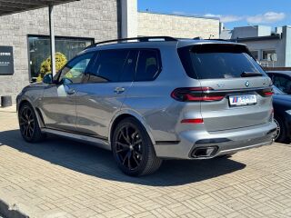 BMW X7 xDrive40d MHEV M-Sportpakett Pro LCi 3.0 259kW
