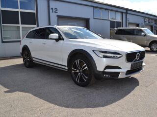 Volvo V90 Cross Country 2.0 140kW