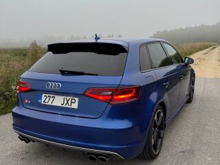 Audi S3 quattro 2.0 221kW
