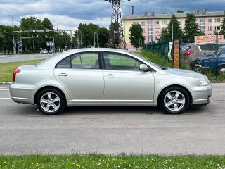 Toyota Avensis 2.0 R4 108kW