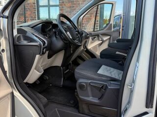 Ford Tourneo Custom Long family 2.0 125kW