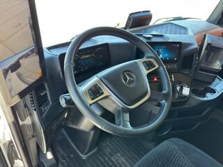 Mercedes-Benz Actros 2546 6x2/2 335кВ