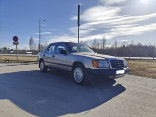 Mercedes-Benz E 250 W124 2.5 66kW