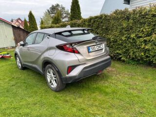 Toyota C-HR Business e-cvt hybrid 1.8 72kW