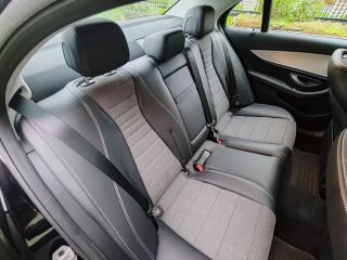 Mercedes-Benz E 300 2.0 155kW