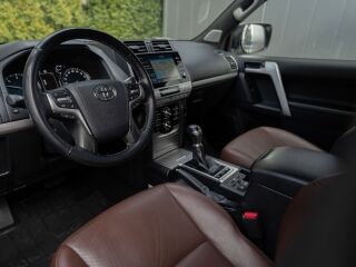 Toyota Land Cruiser Premium N1 2.8 150кВ