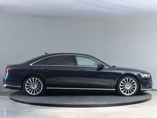 Audi A8 L Quattro 3.0 V6 TDI 210кВ