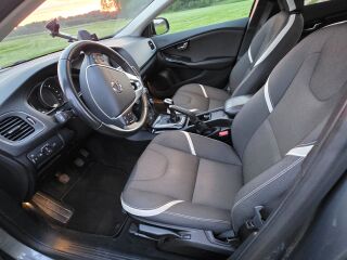 Volvo V40 2.0 110kW