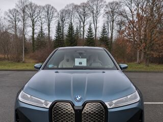 BMW iX xDrive 40 240кВ