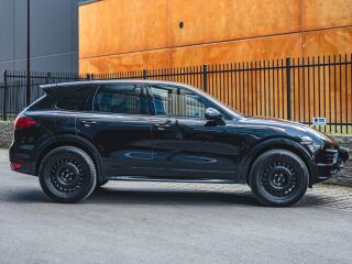 Porsche Cayenne Turbo 4.8 V8 368kW