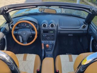 Mazda MX-5 1.6 81кВ