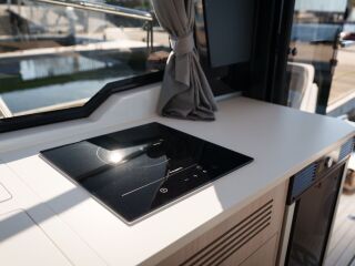 Grandezza 30 OB 2 x 250 hj Mercury V8
