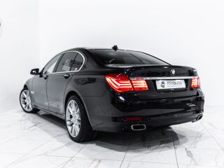 BMW 740 Individual xDrive 3.0 225kW