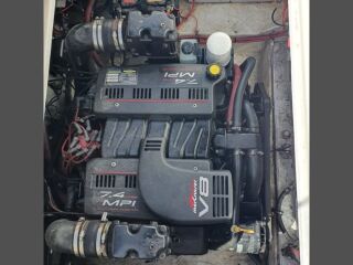 Bayliner Ciera Sunbridge 2855 ST 7.4 V8 Mercruiser 228kW