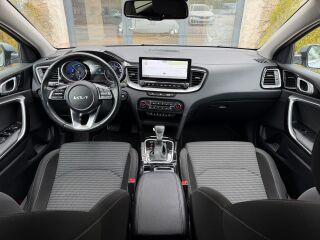Kia Ceed Plug-in Hybrid 1.6 77кВ