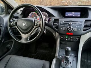 Honda Accord Elegance 2.2 R4 i-DTEC 110кВ