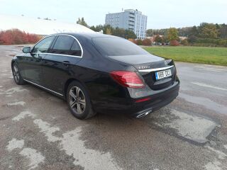 Mercedes-Benz E 220 2.0 143kW