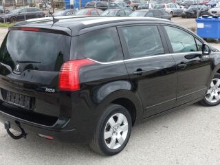 Peugeot 5008 Style Facelift 1.6 R4 HDi 84кВ